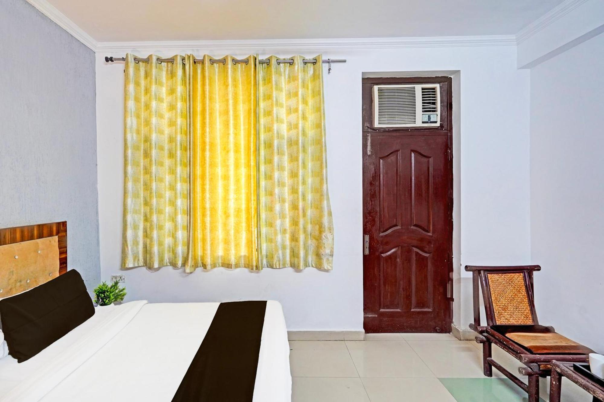 Super Hotel O Palm Dehradun Bagian luar foto