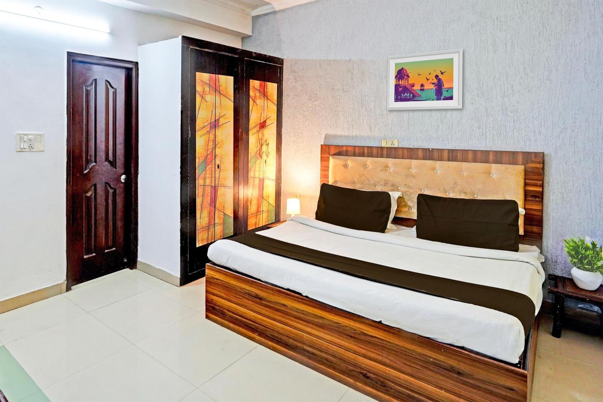 Super Hotel O Palm Dehradun Bagian luar foto